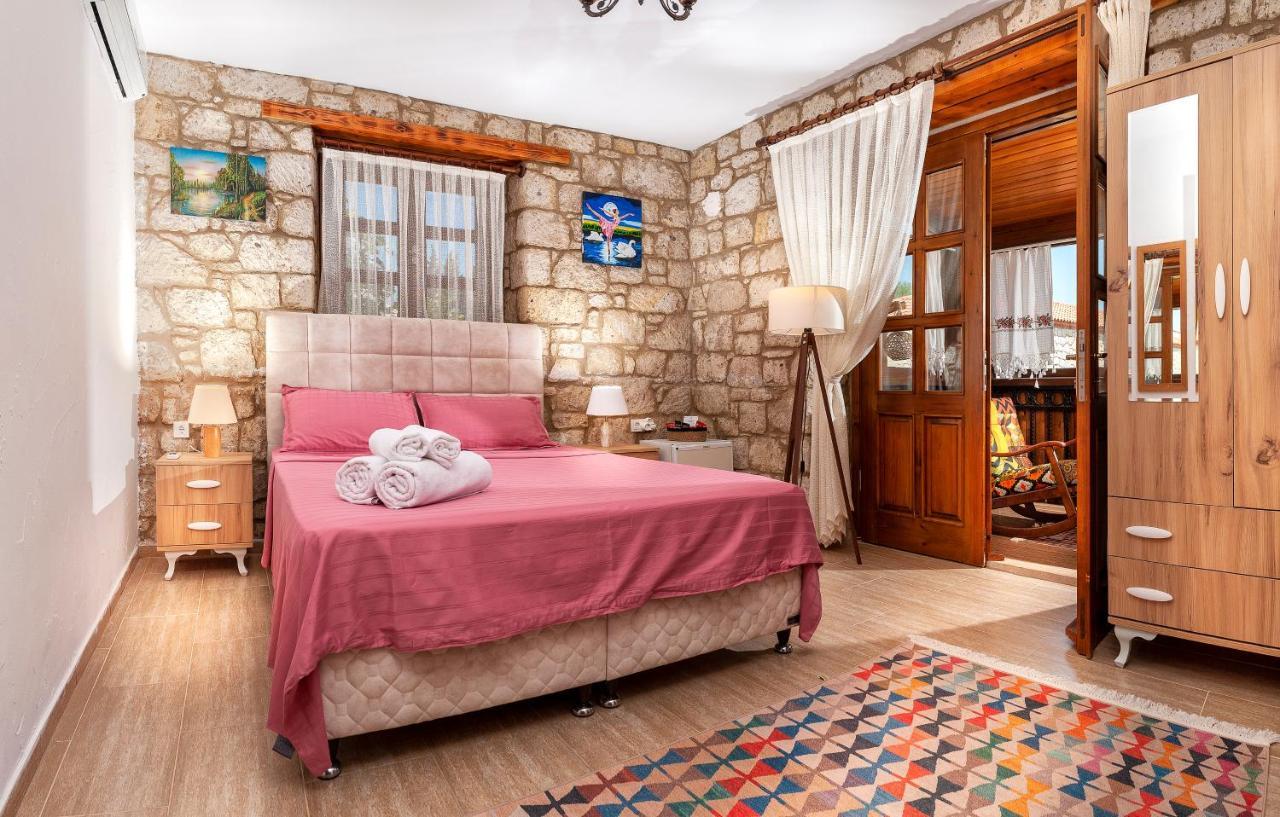 Flores Hotel Alacati Exterior photo